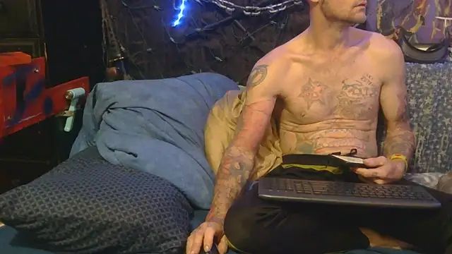 TheOneYouLove69 online show from November 2025 09:15:01 PM