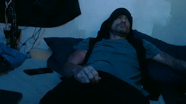 TheOneYouLove69 online show from December 2025 05:14:02 PM