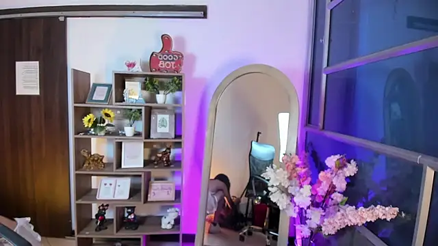 Jasmin Skinny online show from September 2025 03:02:02 AM