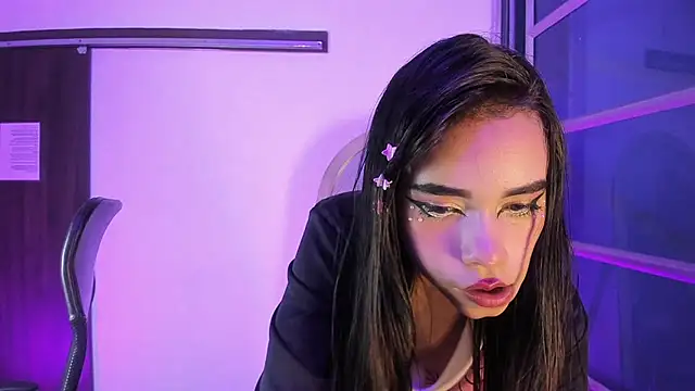 Jasmin Skinny online show from October 2025 03:42:02 AM