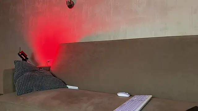 weshycouple online show from February 2026 07:02:01 PM