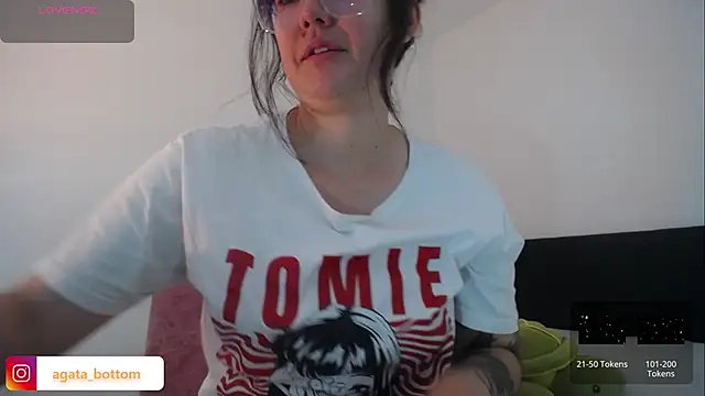 Snapshot of NewAgatha_Bolton chatting on October 2025 09:37:01 PM NewAgatha Bolton online show from October 2025 09:37:01 PM