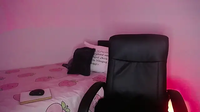 NewAgatha Bolton online show from April 2026 08:42:02 PM