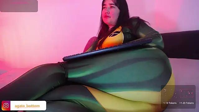 Snapshot of NewAgatha_Bolton chatting on November 2025 11:42:02 PM NewAgatha Bolton online show from November 2025 11:42:02 PM