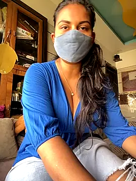 HaaniKaur online show from November 2025 07:24:01 AM