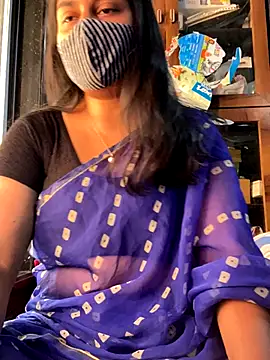 HaaniKaur online show from December 2025 07:42:02 AM