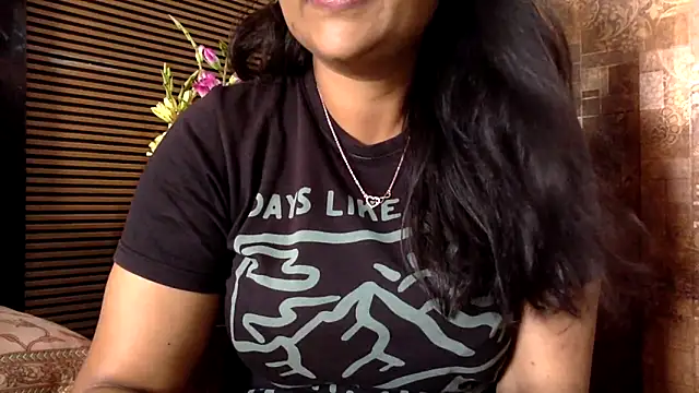 HaaniKaur online show from February 2026 08:57:02 AM