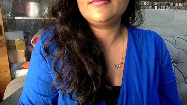 HaaniKaur online show from May 2026 07:45:01 AM