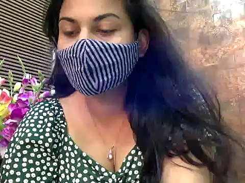 Snapshot of HaaniKaur chatting on March 2025 07:57:01 AM HaaniKaur online show from March 2025 07:57:01 AM