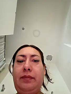 xLadyScarlettx online show from April 2026 12:30:02 PM