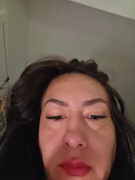 xLadyScarlettx online show from April 2026 03:21:01 AM