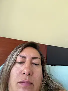 Snapshot of xLadyScarlettx chatting on March 2025 12:44:01 AM xLadyScarlettx online show from March 2025 12:44:01 AM