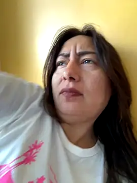 Snapshot of xLadyScarlettx chatting on October 2025 04:09:02 PM xLadyScarlettx online show from October 2025 04:09:02 PM