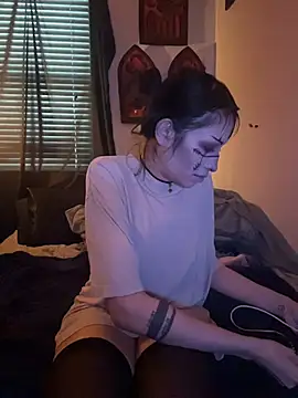 Gothbabbi online show from October 2025 09:13:02 PM