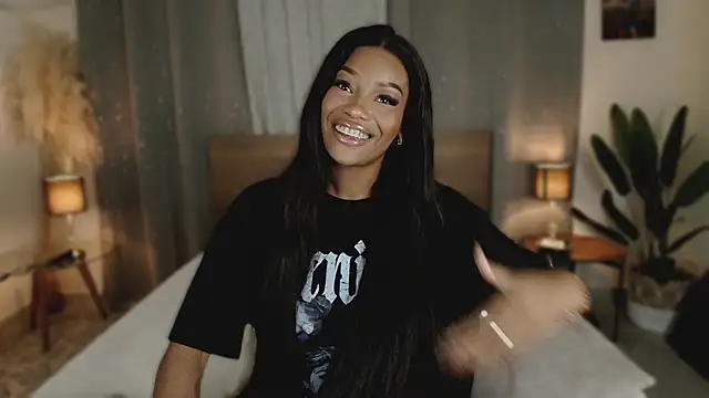 Isaa Coleman  online show from February 2026 11:24:01 PM