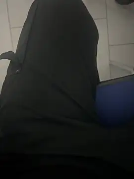 Lucom23 online show from November 2025 03:15:01 PM