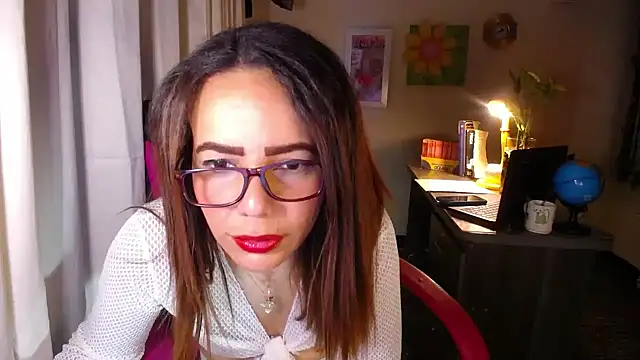 danielle rose 1 online show from May 2026 02:05:02 PM
