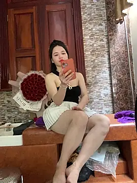 Snapshot of LiLi-Kirix99 chatting on May 2026 05:05:01 AM LiLi-Kirix99 online show from May 2026 05:05:01 AM