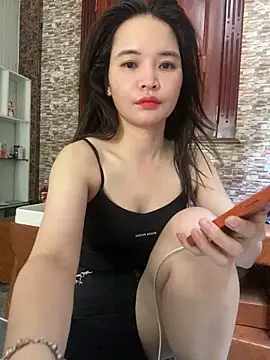 Snapshot of LiLi-Kirix99 chatting on June 2026 07:24:01 AM LiLi-Kirix99 online show from June 2026 07:24:01 AM