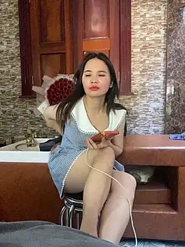 Snapshot of LiLi-Kirix99 chatting on June 2026 04:17:01 AM LiLi-Kirix99 online show from June 2026 04:17:01 AM