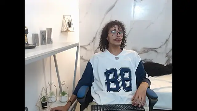 KittyStarmorbid online show from May 2026 01:51:02 PM