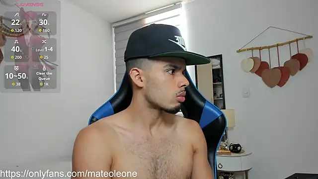 mateoleonee online show from February 2026 06:18:02 PM