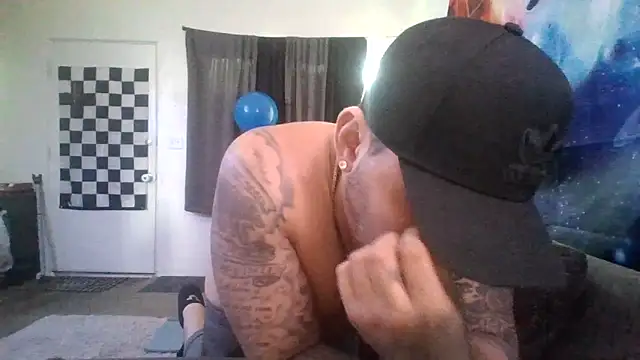 Snapshot of Antoniothedon chatting on June 2026 11:21:02 PM Antoniothedon online show from June 2026 11:21:02 PM