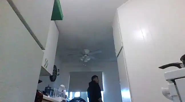 Snapshot of Antoniothedon chatting on March 2025 03:04:02 PM Antoniothedon online show from March 2025 03:04:02 PM