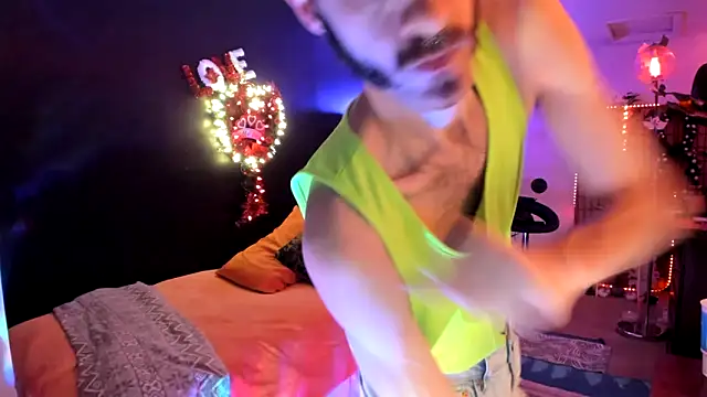 Snapshot of leatherz69 chatting on March 2025 05:59:02 AM leatherz69 online show from March 2025 05:59:02 AM