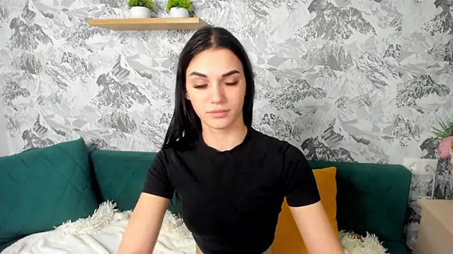 Snapshot of Hellen_Moore chatting on March 2025 12:43:01 AM Hellen Moore online show from March 2025 12:43:01 AM
