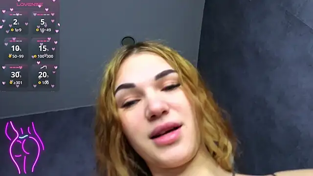 Hellen Moore online show from December 2025 12:37:02 AM