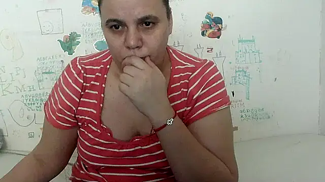 Snapshot of VixenBya chatting on September 2025 07:15:02 AM VixenBya online show from September 2025 07:15:02 AM