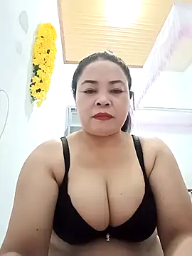 Sexy-bigtits2024 online show from December 2024 11:31:02 AM