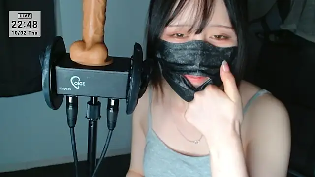 Snapshot of R18onesanASMR chatting on October 2025 01:47:02 PM R18onesanASMR online show from October 2025 01:47:02 PM