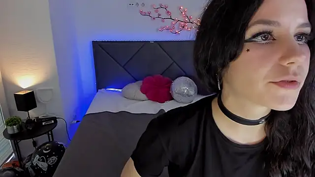 CassieEvans online show from November 2025 06:29:01 AM