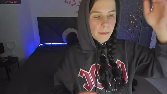CassieEvans online show from April 2026 05:30:02 AM