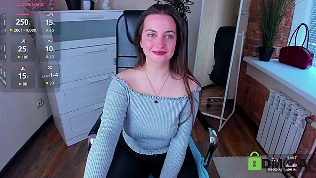 Snapshot of Astarte_Aste chatting on October 2025 10:50:02 AM Astarte Aste online show from October 2025 10:50:02 AM