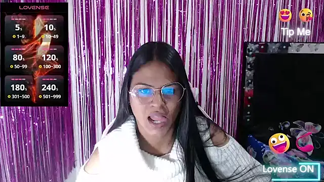 SweetAlmaa online show from April 2026 01:18:01 AM