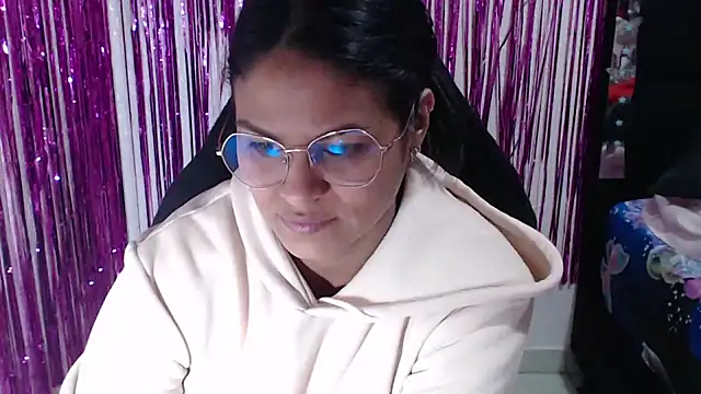 SweetAlmaa online show from April 2026 09:38:01 AM