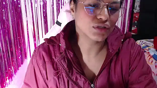 SweetAlmaa online show from May 2026 09:56:02 AM