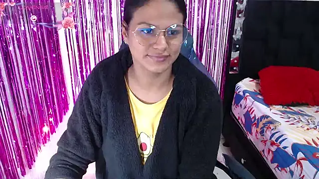 SweetAlmaa online show from February 2026 10:33:01 AM