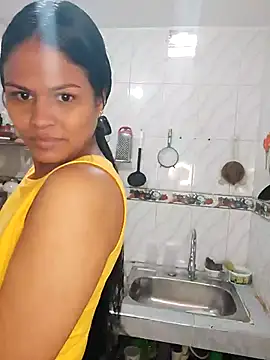 SweetAlmaa online show from November 2025 04:40:01 PM