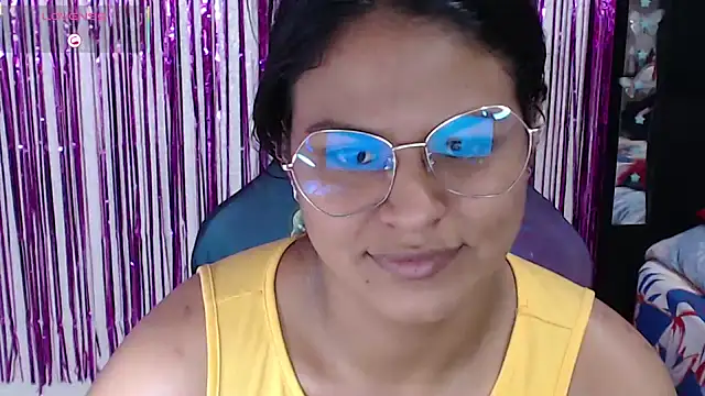 SweetAlmaa online show from February 2026 01:54:01 PM