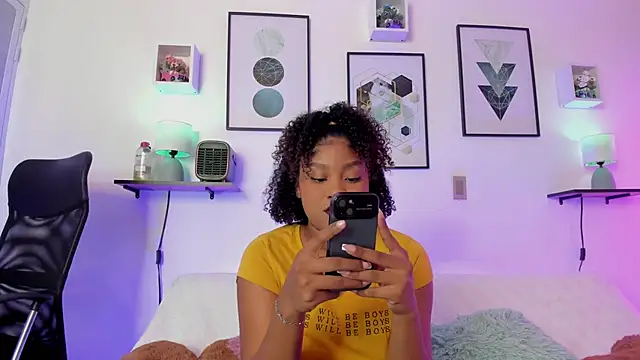 ohrianagibson online show from December 2024 12:30:01 AM