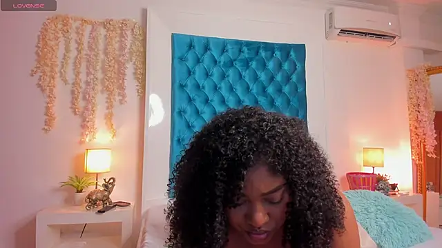 Snapshot of ohrianagibson chatting on April 2026 11:00:01 PM ohrianagibson online show from April 2026 11:00:01 PM