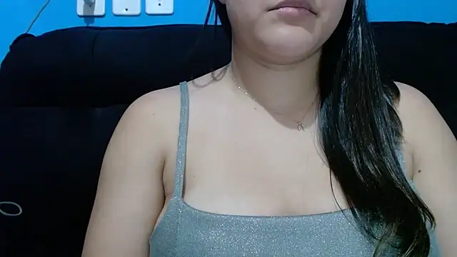 luckygirl111 online show from April 2026 05:28:02 PM