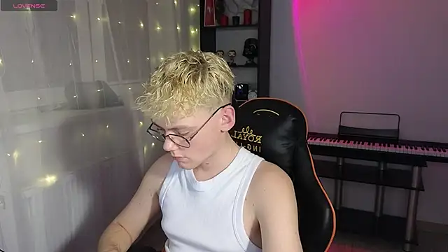 Keytaro online show from March 2025 11:53:02 PM