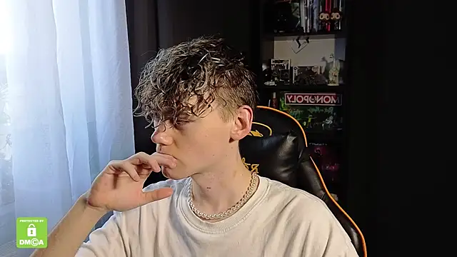 Keytaro online show from December 2025 11:16:02 AM