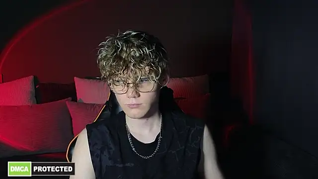 Keytaro online show from March 2026 02:51:01 PM