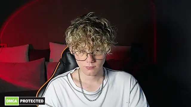 Keytaro online show from March 2026 12:17:02 PM